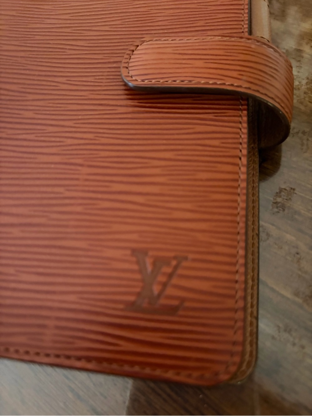 Louis Vuitton Epi Leather Agenda MM / Planner in Brown /Gold